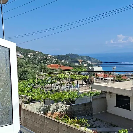Yetişkin Oteli Ruci