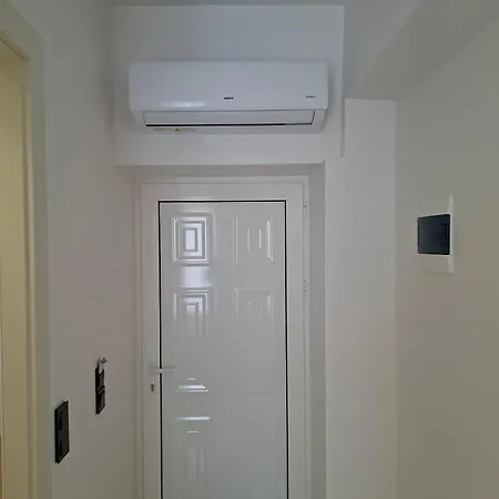 Yetişkin Oteli Ruci