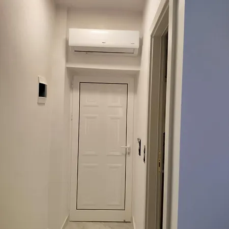 Ruci Yetişkin Oteli Dhërmi