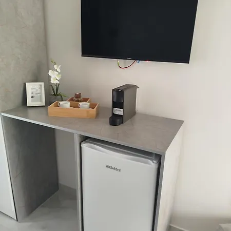 Yetişkin Oteli Ruci